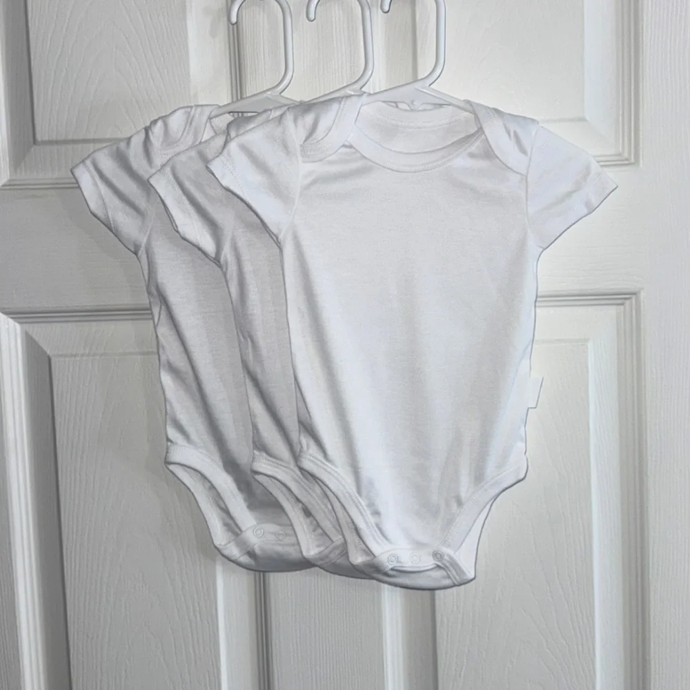 Baby One-Piece Bodysuit (3-Pack) Classic White 3-6 Months NEW